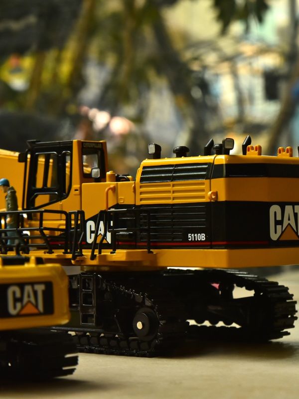 কার্টার CAT5110B বড় excavator সংগ্রহ মডেল ইঞ্জিনিয়ারিং যানবাহন একসঙ্গে ধাতু সিমুলেশন হ্যান্ডপিস অলঙ্কার