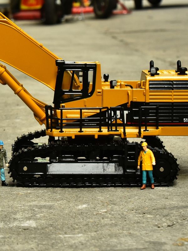 কার্টার CAT5110B বড় excavator সংগ্রহ মডেল ইঞ্জিনিয়ারিং যানবাহন একসঙ্গে ধাতু সিমুলেশন হ্যান্ডপিস অলঙ্কার
