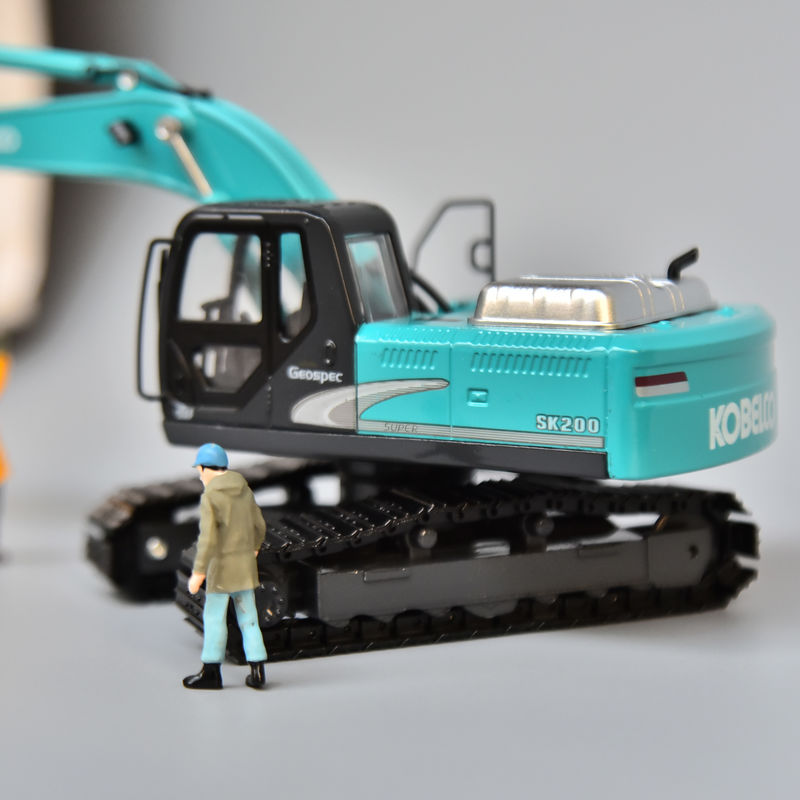 খননকারীর মডেল KOBELCO মূল সিমুলেশন ধাতু খাদ গাড়ী Shinko SK200 সজ্জা অ খেলনা