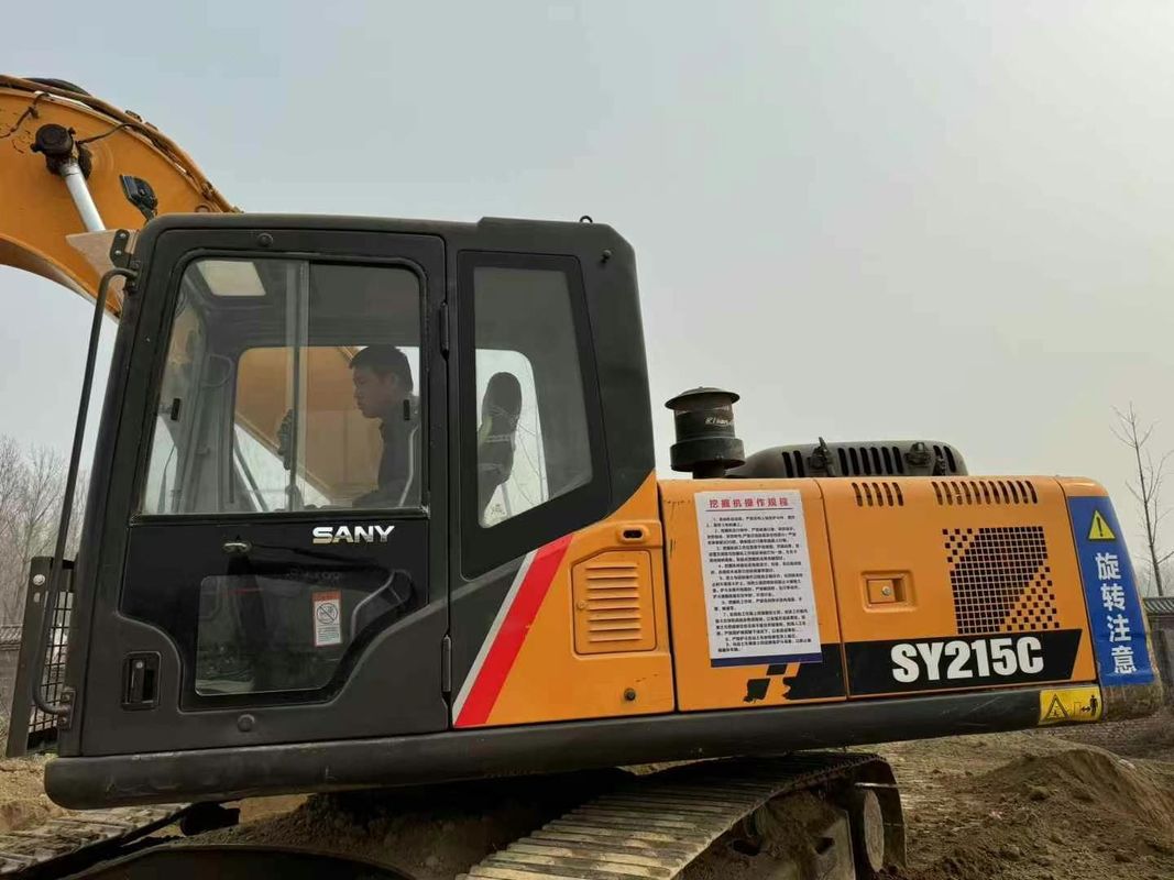 ব্যবহৃত স্যানি SY215-9 ক্রলার এক্সক্যাভেটর ভারী দায়িত্ব নির্মাণ মেশিন নির্ভরযোগ্য কর্মক্ষমতা