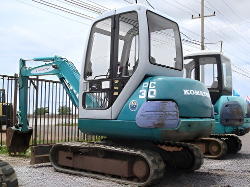 ভাল রক্ষণাবেক্ষণ ব্যবহৃত Komatsu PC30-7 মিনি Excavator নির্মাণ এবং ল্যান্ডস্কেপিং জন্য আইএসও সার্টিফাইড