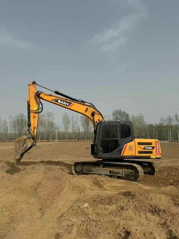 ব্যবহৃত SANY SY135 নির্মাণ খনির জন্য 13.5 টন এক্সক্যাভেটর