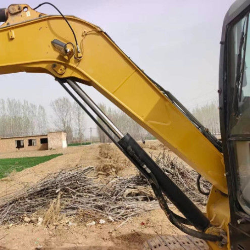 ব্যবহৃত CAT 305.5E2 মিনি খননকারী 27.2kN আর্ম খনন শক্তি কম্প্যাক্ট শক্তিশালী জলবাহী ইউনিট