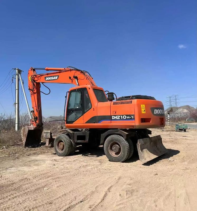 ব্যবহৃত Doosan DH210 চাকা খননকারী হাইড্রোলিক ড্রাইভ উচ্চ মানের প্রাক মালিকানাধীন নির্মাণ মেশিন