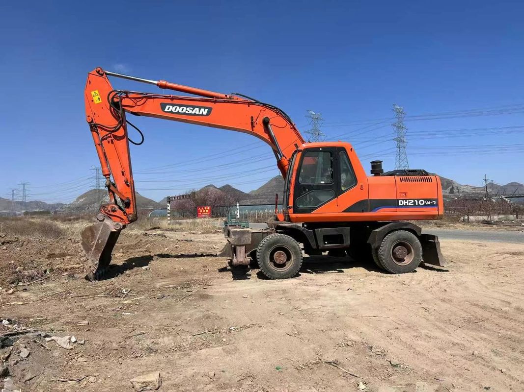 ব্যবহৃত Doosan DH210 চাকা খননকারী হাইড্রোলিক ড্রাইভ উচ্চ মানের প্রাক মালিকানাধীন নির্মাণ মেশিন