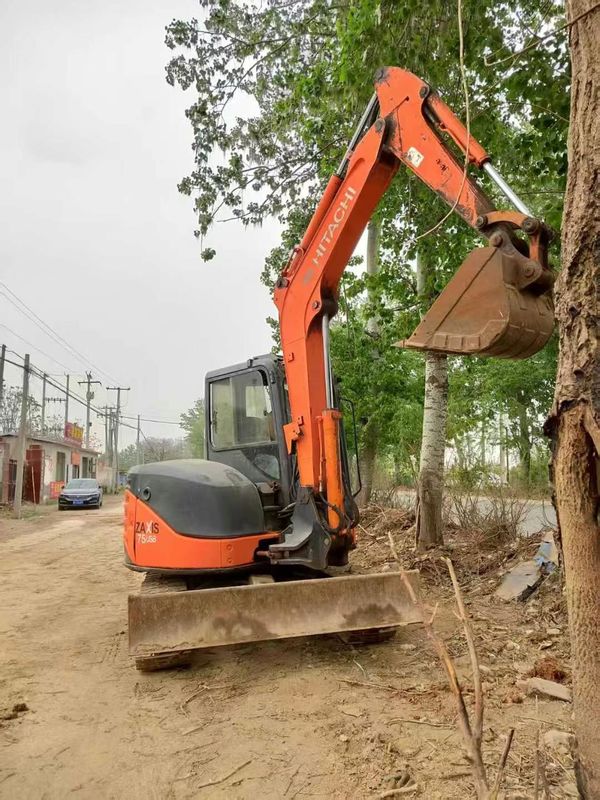 ব্যবহৃত হিটাচি ZX75-US Excavator 7.5 টন মিনি Digger নির্মাণ মেশিন প্রস্তুত কাজ