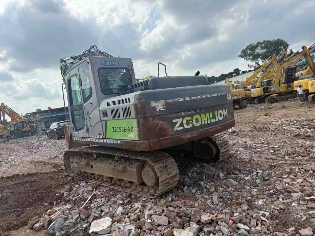 ব্যবহৃত ক্রলার 13 টন এক্সকাভেটর জুমলিয়ন ZE135G/E-10– 2020 বছরের মেশিন বিক্রয়ের জন্য